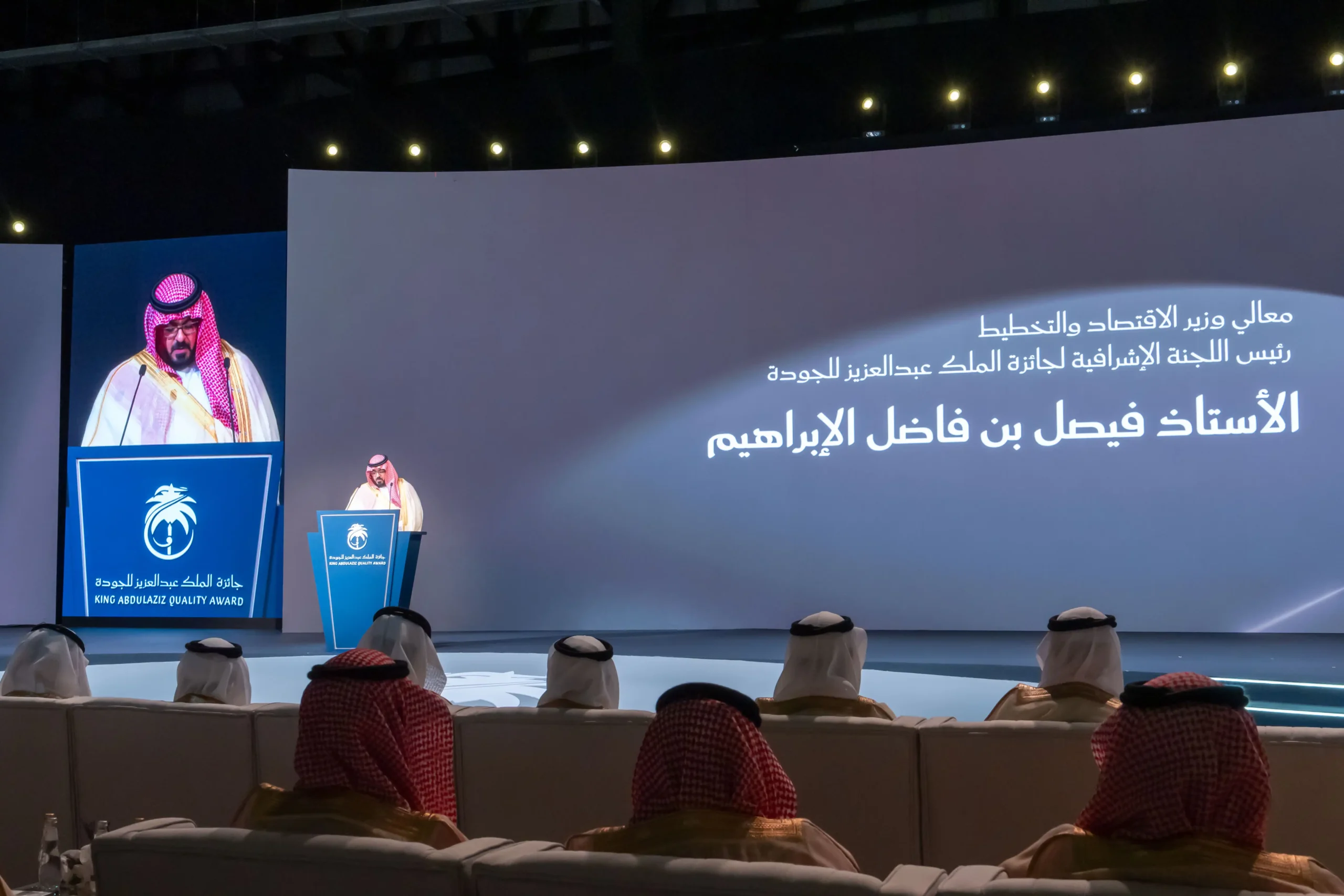 شاشات LED احترافية